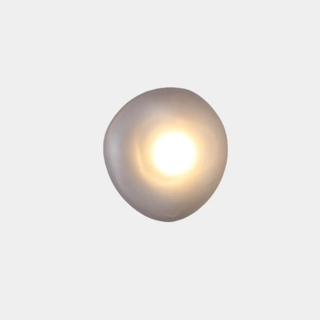 Organiczna minimalistyczna lampa ścienna