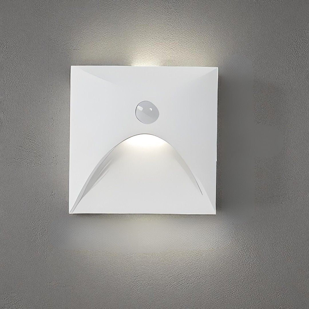 Lampa Ścienna IP65 Do Użytku Wewnątrz I Na Zewnątrz | Czujnik Ruchu