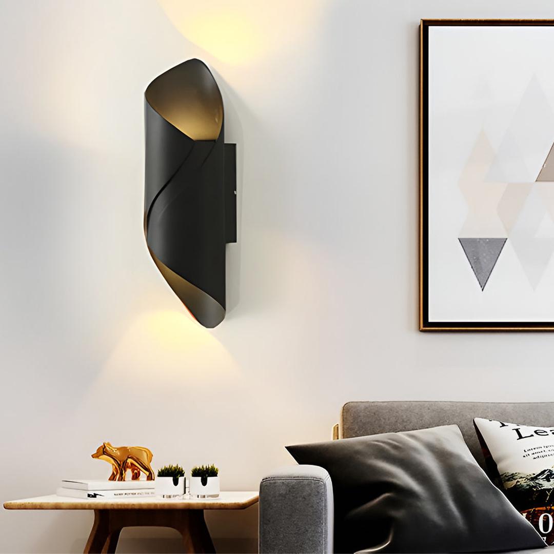 Aluminiowa Lampa Ścienna LED Do Nowoczesnego Oświetlenia – widok produktu 3 | Nuvira Home