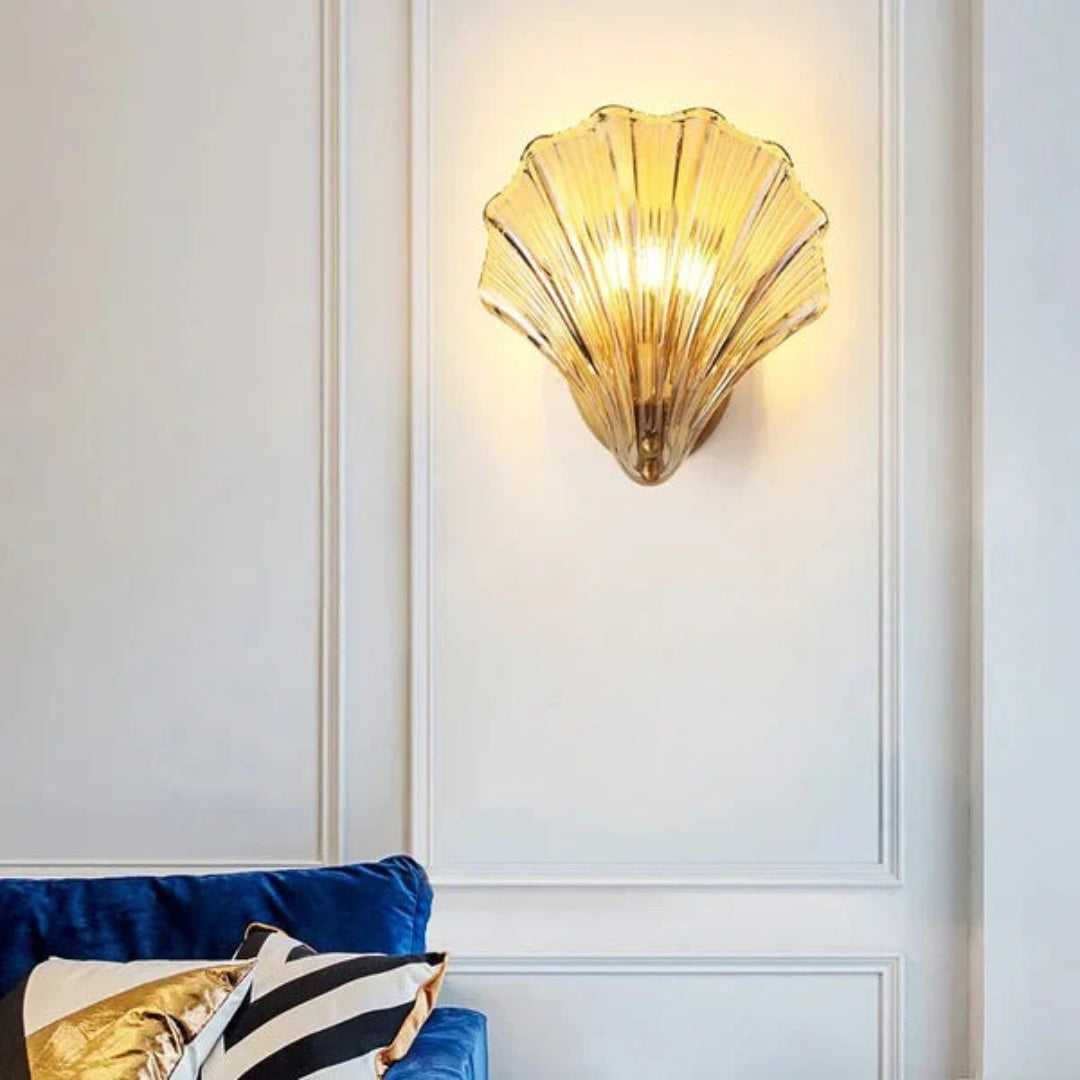 Art Deco mosiężna lampa ścienna w kształcie muszli – widok produktu 13 | Nuvira Home