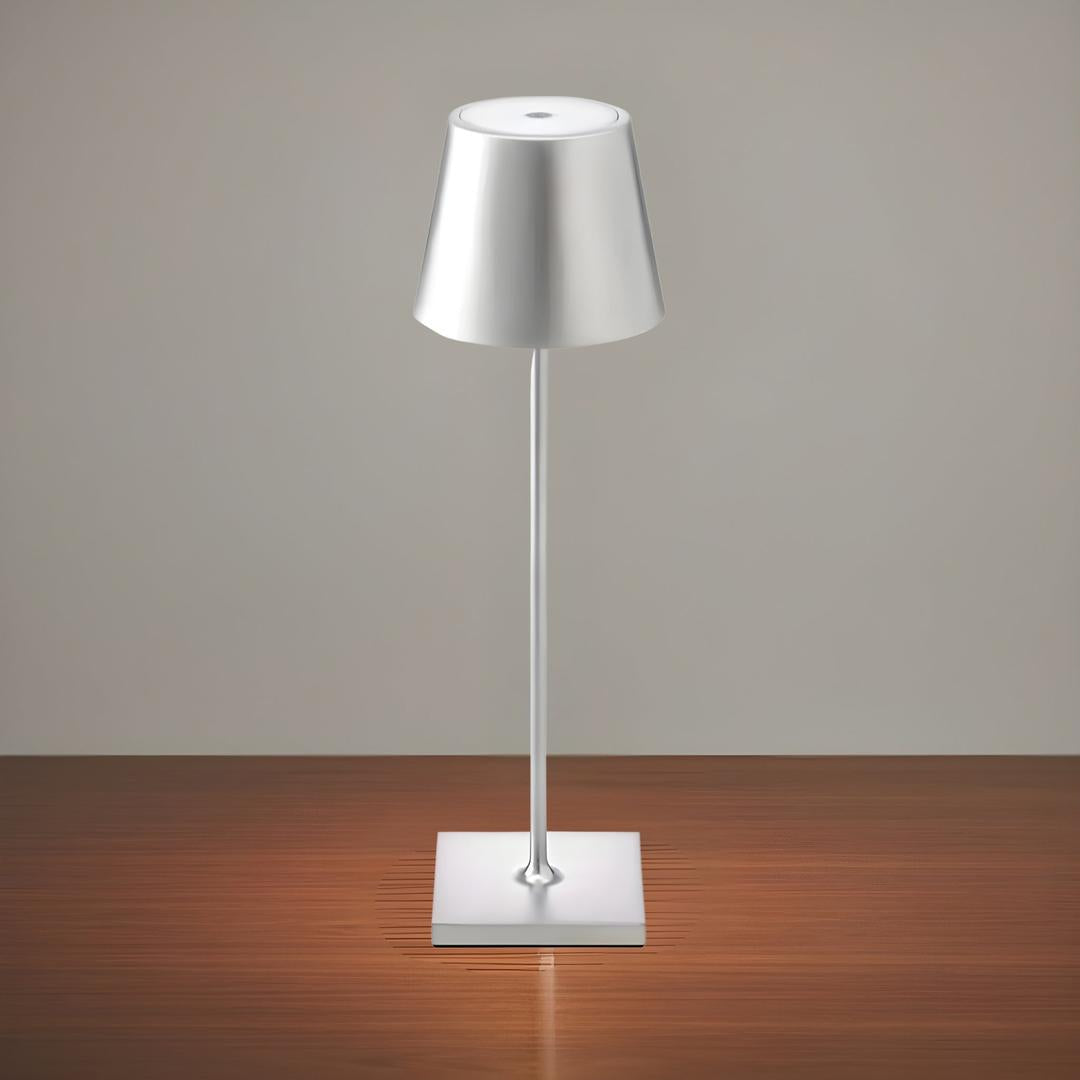 Bezprzewodowa Lampa Stołowa – Ładowalna – widok produktu 9 | Nuvira Home