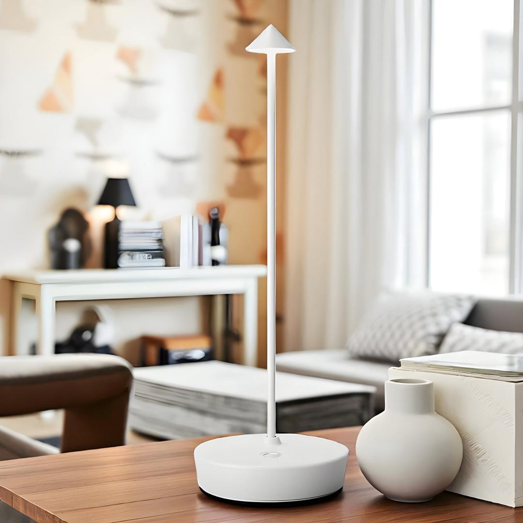 Bezprzewodowa Lampa Stołowa LED – Przenośna – widok produktu 3 | Nuvira Home