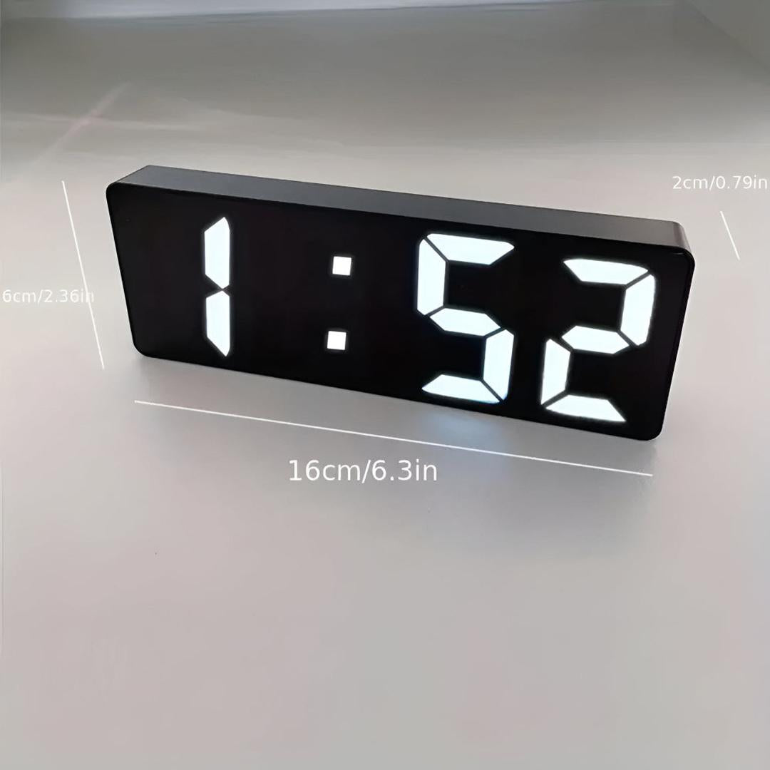 Cyfrowy Lustrzany Budzik LED – Stylowy – widok produktu 8 | Nuvira Home