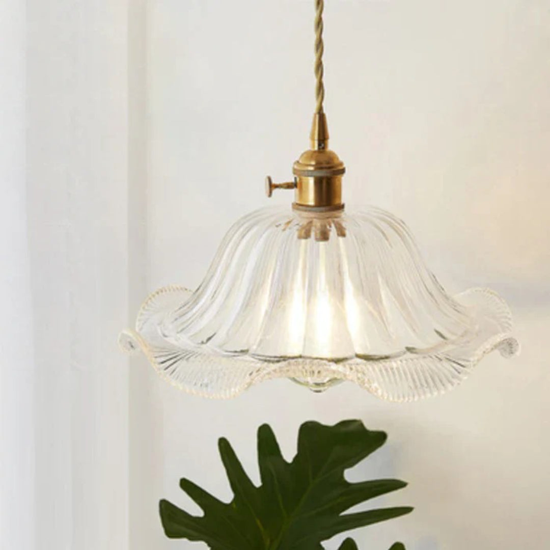 Industrialna lampa wisząca ze żłobionego szkła – widok produktu 6 | Nuvira Home