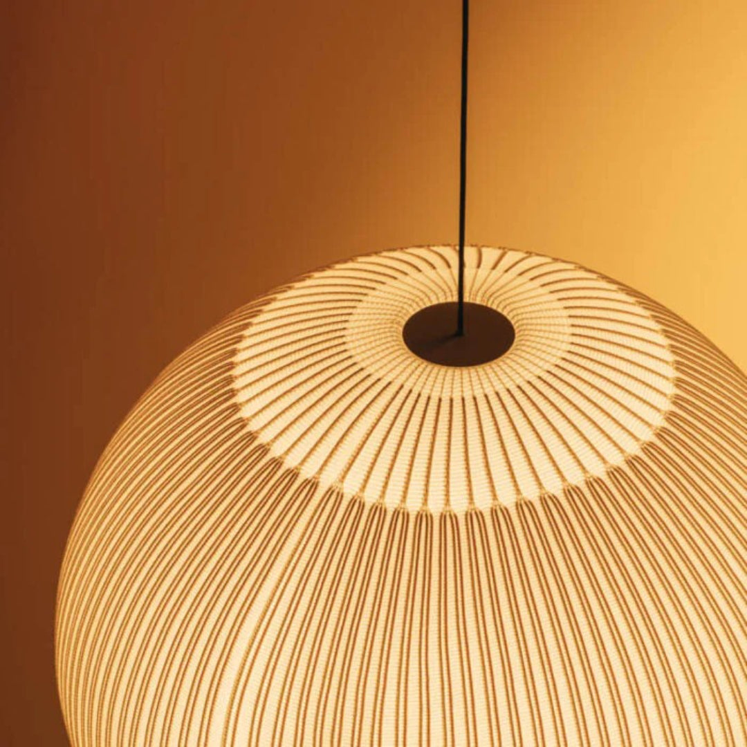 Japandi okrągła lampa wisząca z tkaniny – widok produktu 12 | Nuvira Home