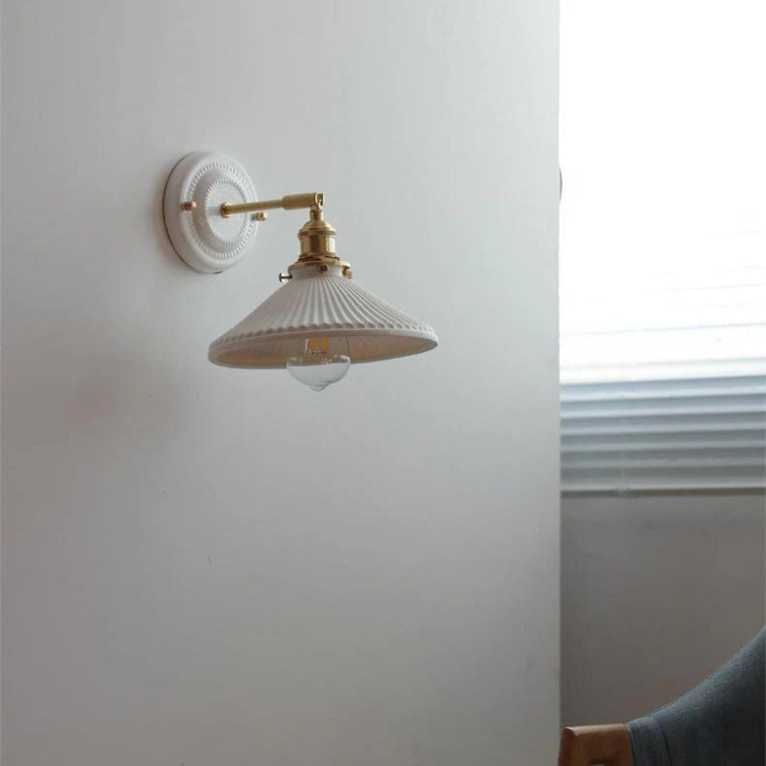 Japońska ceramiczno-mosiężna lampa ścienna – widok produktu 7 | Nuvira Home