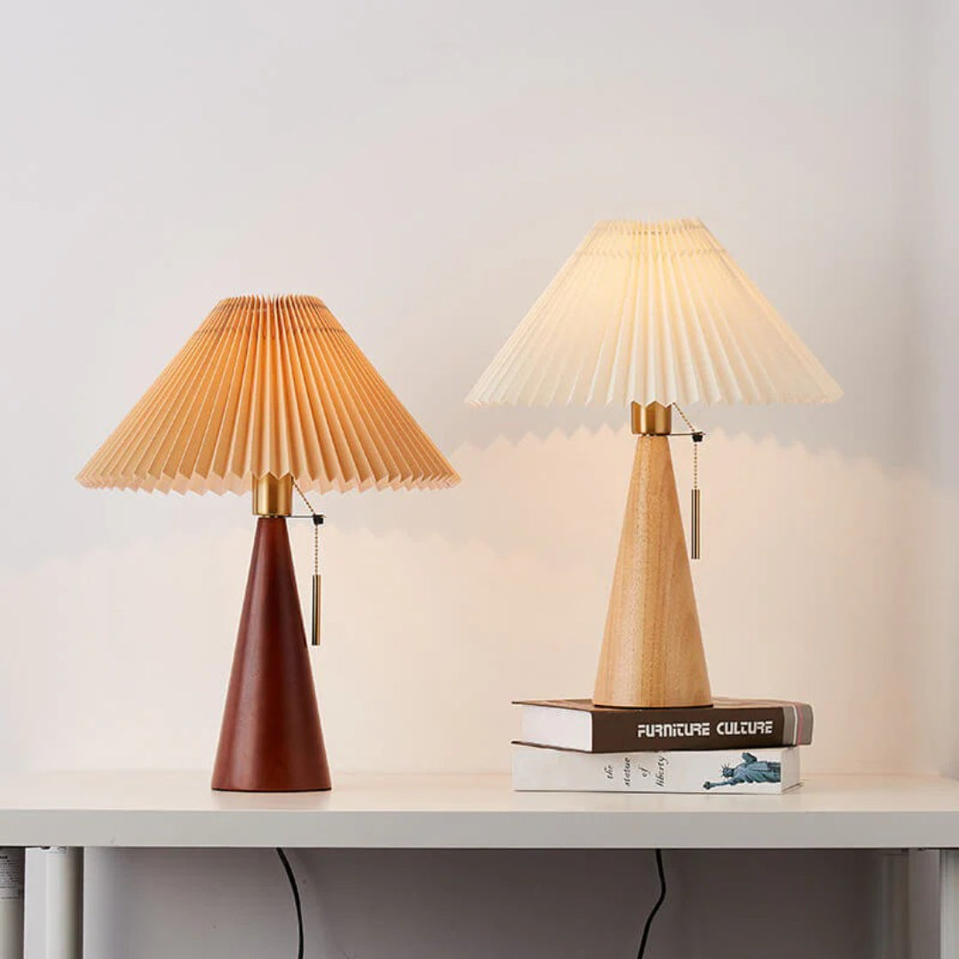 Japońska drewniana plisowana lampka stołowa – widok produktu 9 | Nuvira Home