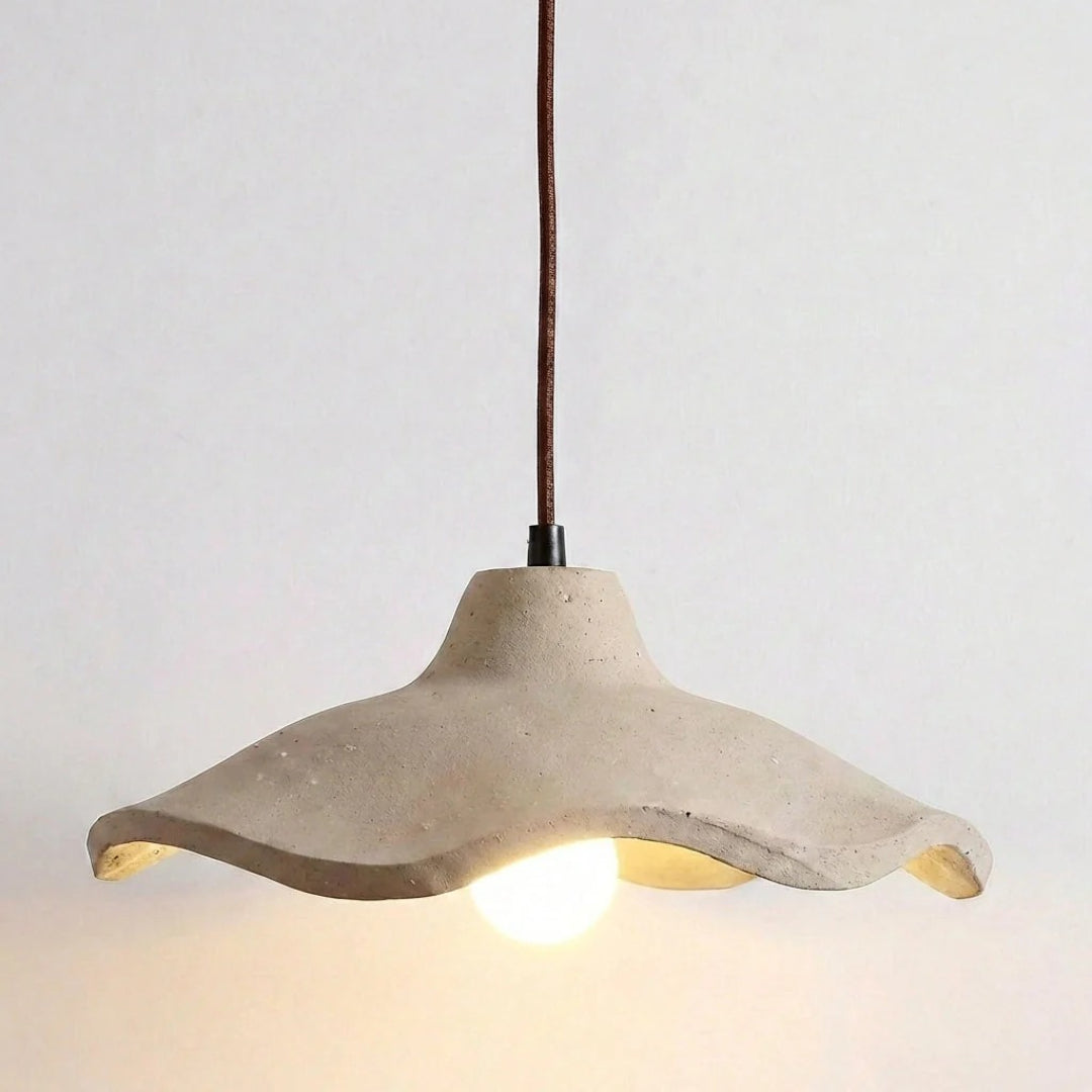 Japońska lampa wisząca z motywem kwiatowym – widok produktu 3 | Nuvira Home