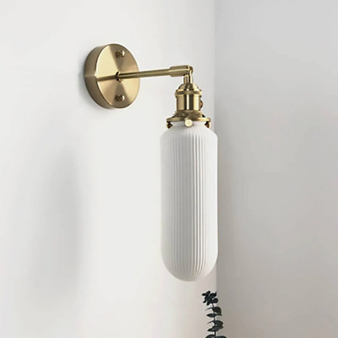 Japońska mosiężna plisowana lampa ścienna – widok produktu 18 | Nuvira Home