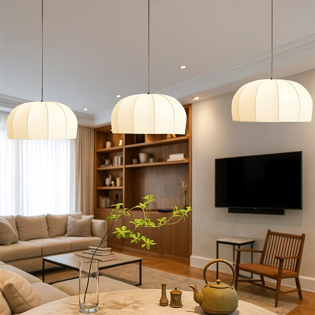 Jedwabna Lampa Wisząca – Salon – widok produktu 4 | Nuvira Home