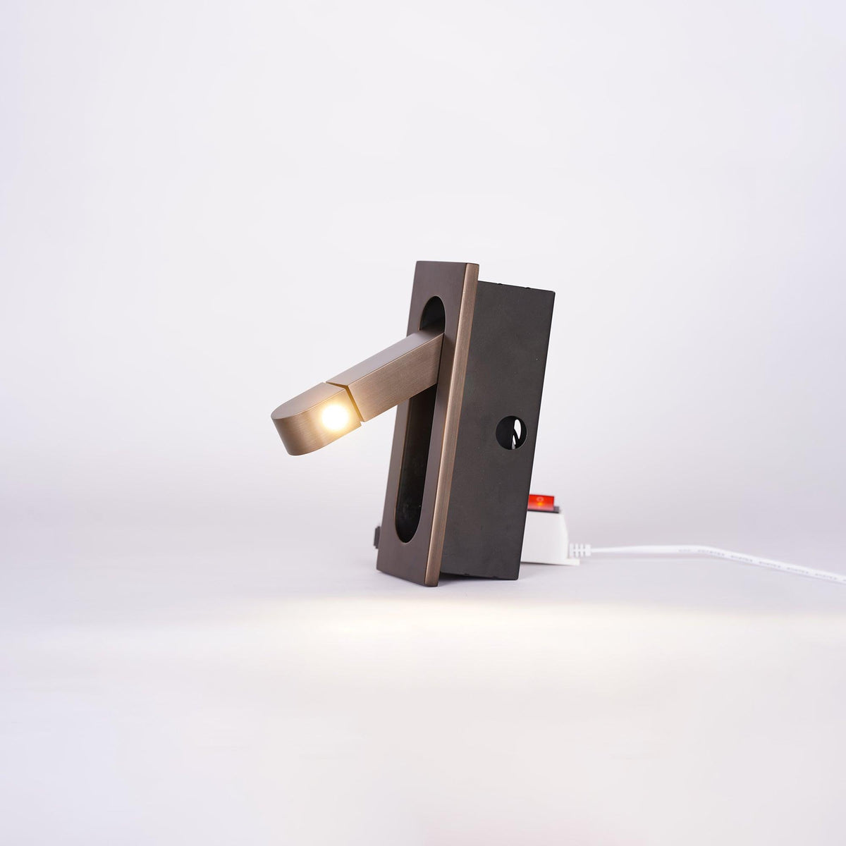 Kinkiet LED do Czytania przy Łóżku 19 x 8 cm – widok produktu 45 | Nuvira Home