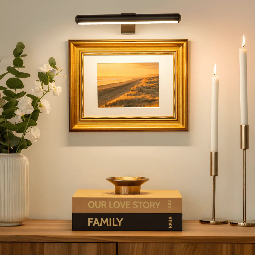 Klasyczna liniowa lampa LED do obrazów – widok produktu 2 | Nuvira Home