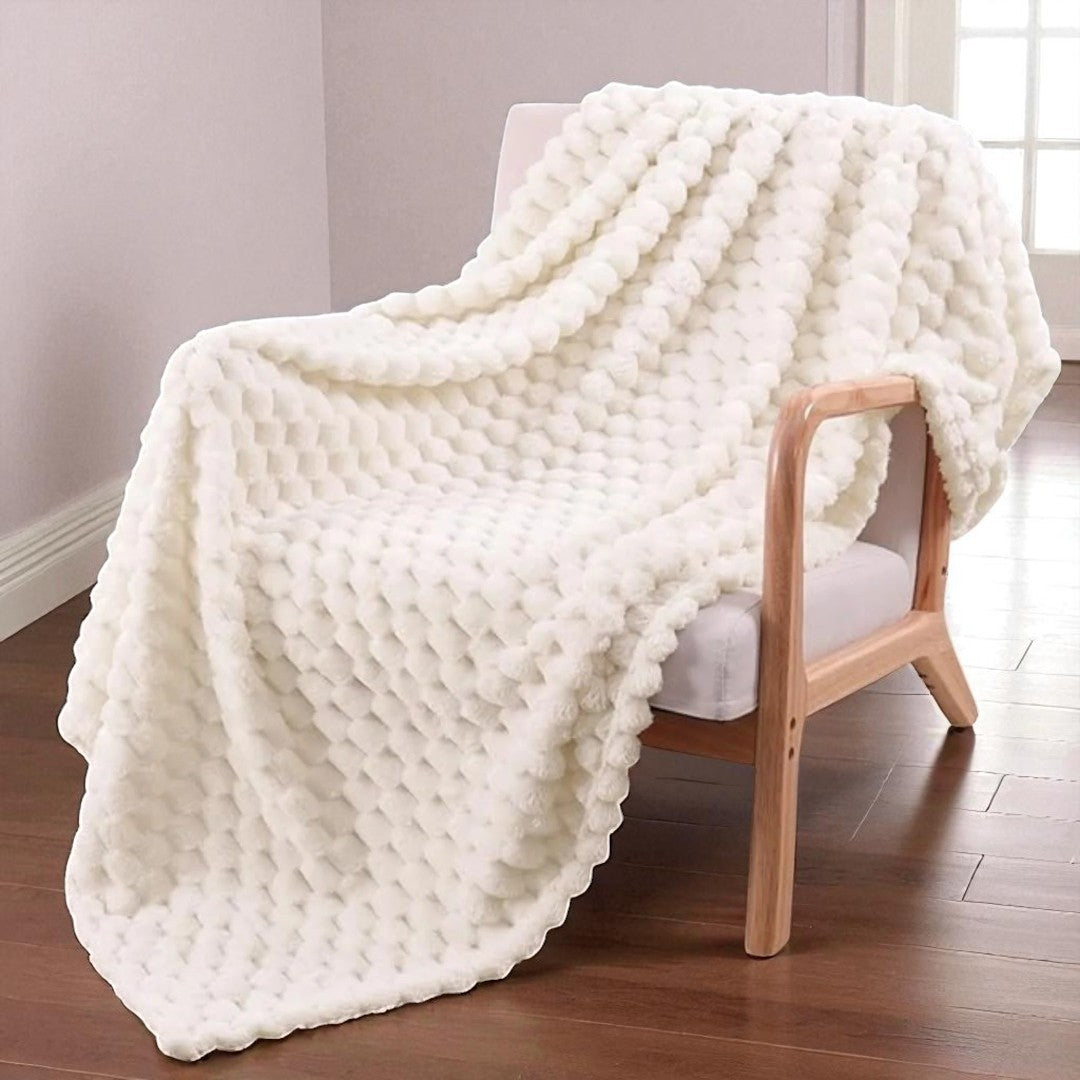 Koc Komfortowy Do Salonu – Plusz – widok produktu 3 | Nuvira Home