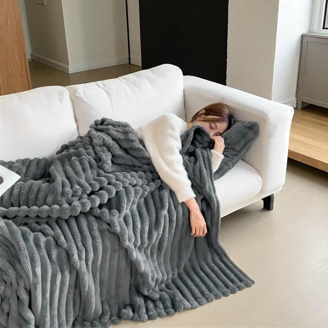 Koc Z Pasami Do Salonu – Plusz – widok produktu 3 | Nuvira Home
