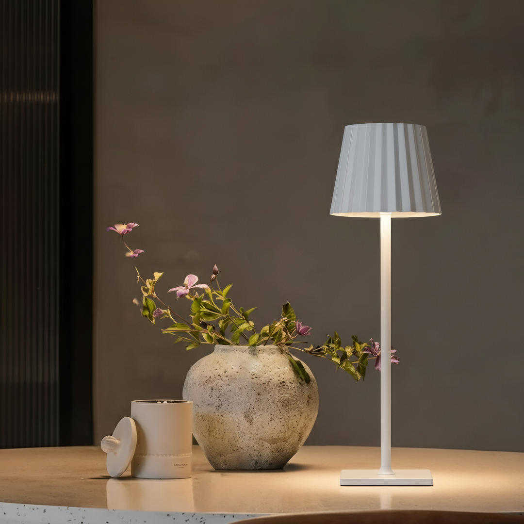 Ładowalna Lampa Stołowa LED – Bezprzewodowa – widok produktu 3 | Nuvira Home