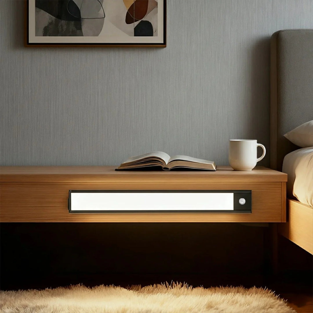 Lampa LED do szafki z czujnikiem ruchu – widok produktu 1 | Nuvira Home