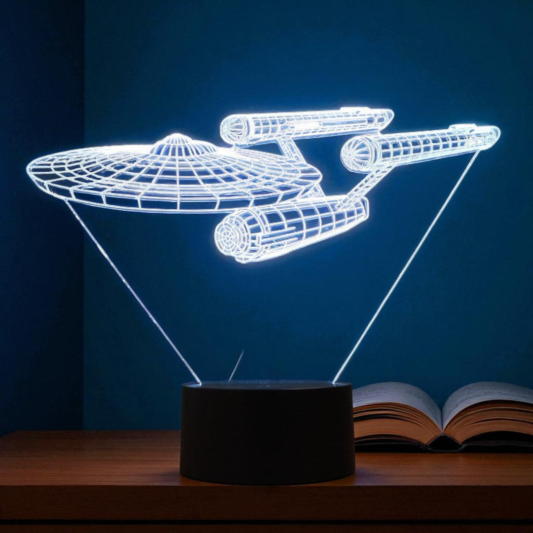 Lampa Stołowa 3D Statek Kosmiczny – Wielokolorowe Światło LED – widok produktu 1 | Nuvira Home