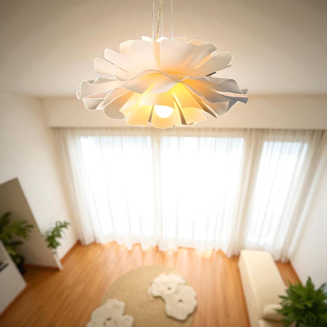 Lampa Wisząca Inspirowana Kwiatami – Styl Japandi – widok produktu 3 | Nuvira Home