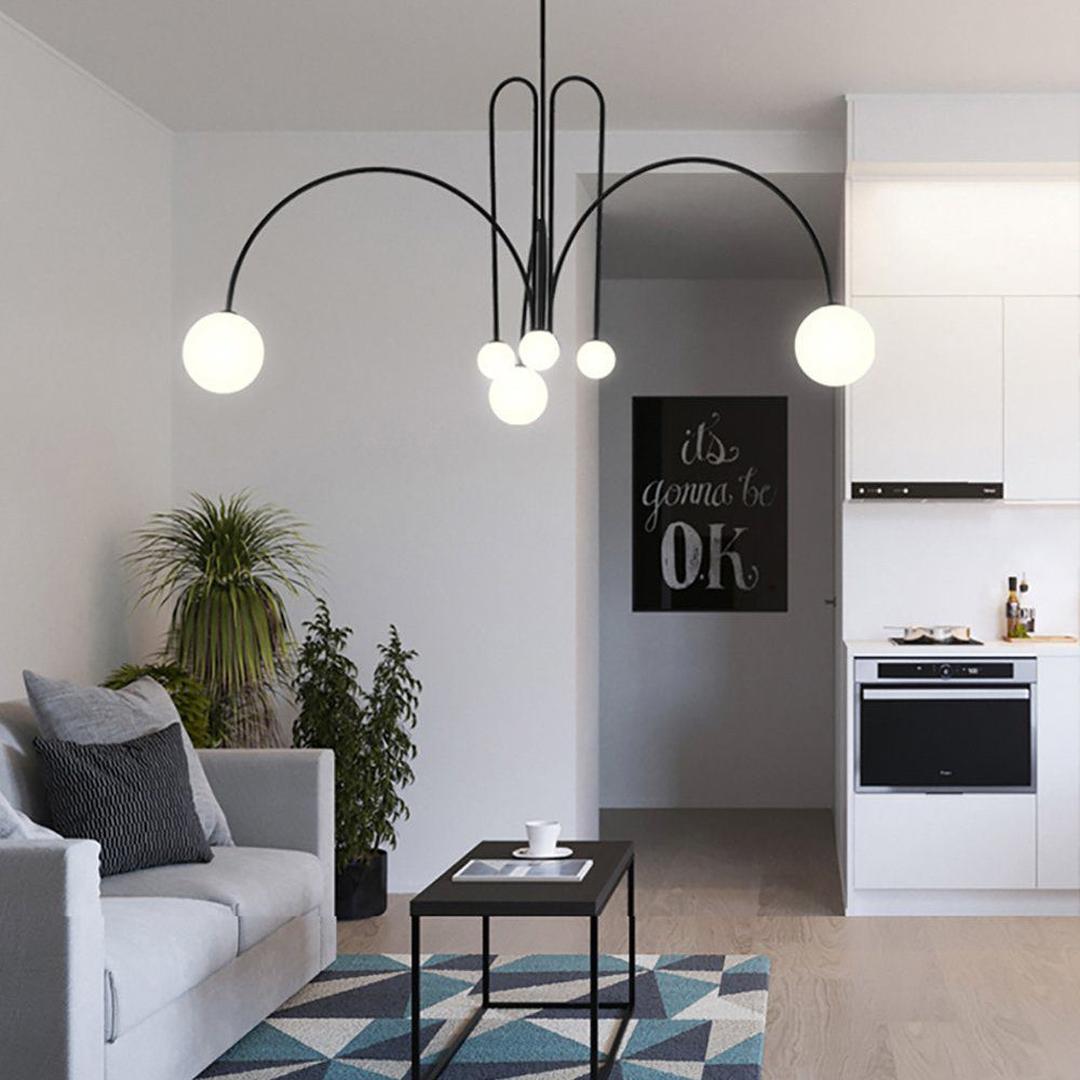 Metalowy Żyrandol Z Kulistymi Kloszami – widok produktu 10 | Nuvira Home