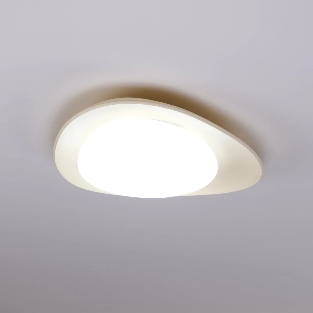 Minimalistyczna lampa sufitowa z motywem liścia – widok produktu 30 | Nuvira Home