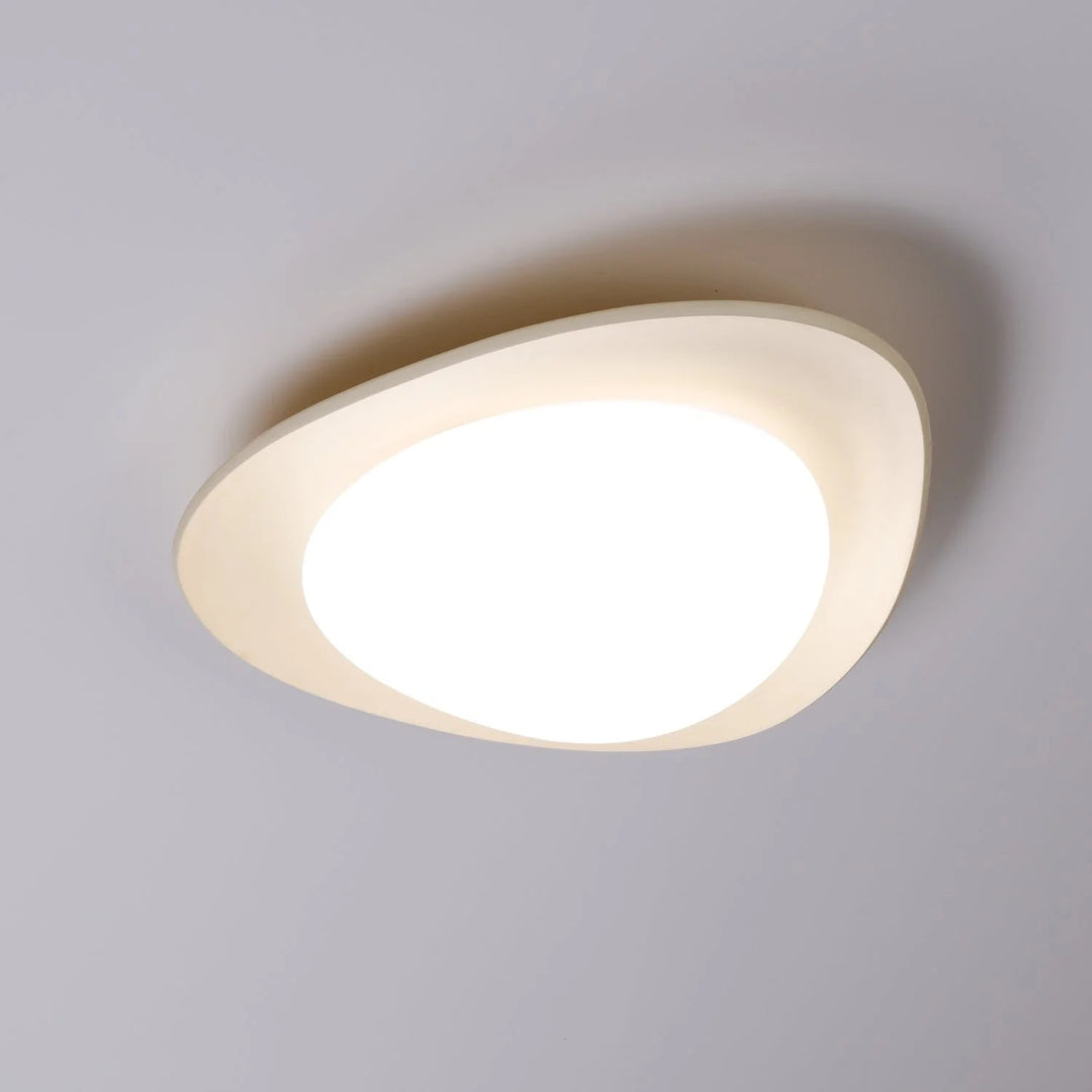 Minimalistyczna lampa sufitowa z motywem liścia – widok produktu 35 | Nuvira Home