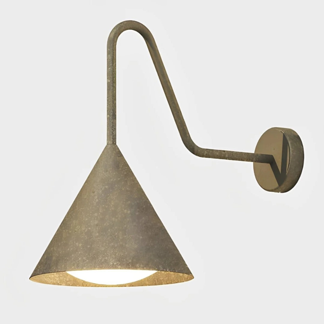 Minimalistyczna stożkowa zewnętrzna lampa ścienna – widok produktu 13 | Nuvira Home