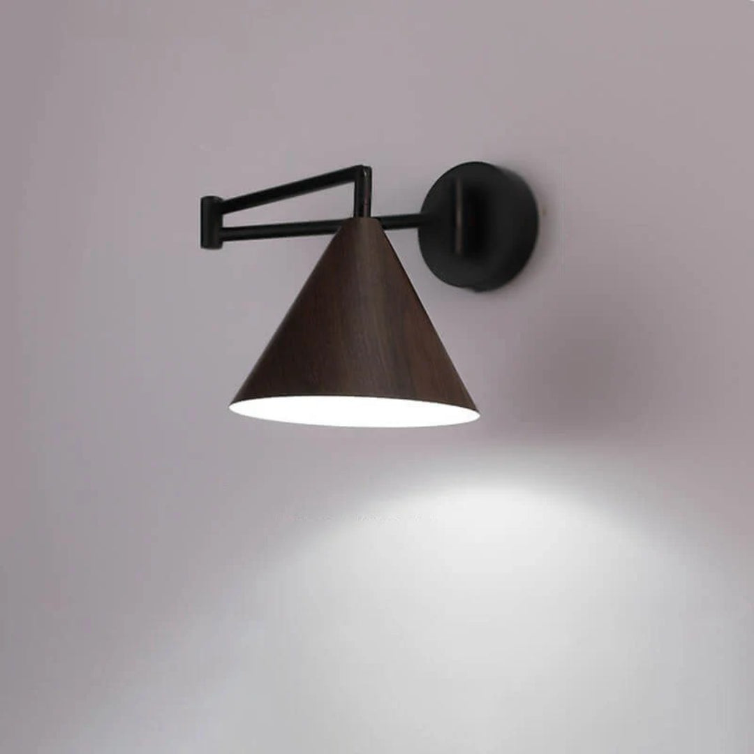 Nordycka drewniana stożkowa lampa ścienna – widok produktu 13 | Nuvira Home