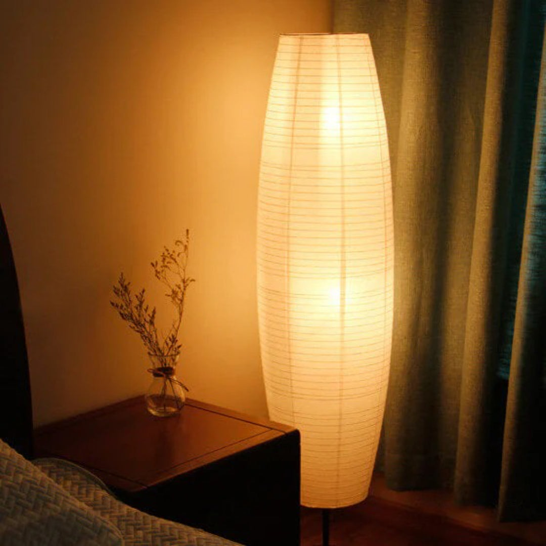 Nordycka papierowa kolumnowa lampa podłogowa – widok produktu 1 | Nuvira Home