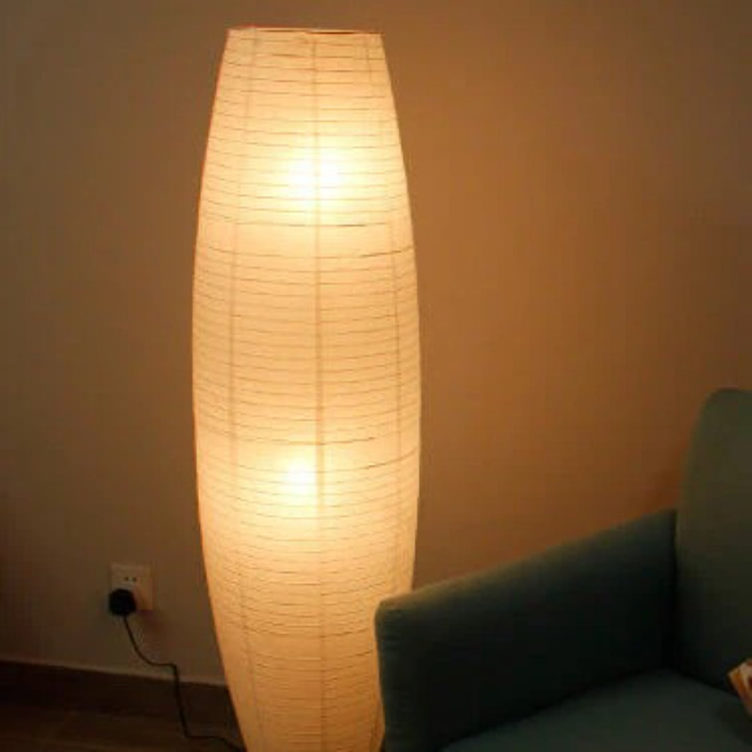 Nordycka papierowa kolumnowa lampa podłogowa – widok produktu 3 | Nuvira Home