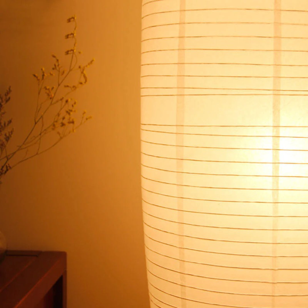 Nordycka papierowa kolumnowa lampa podłogowa – widok produktu 6 | Nuvira Home