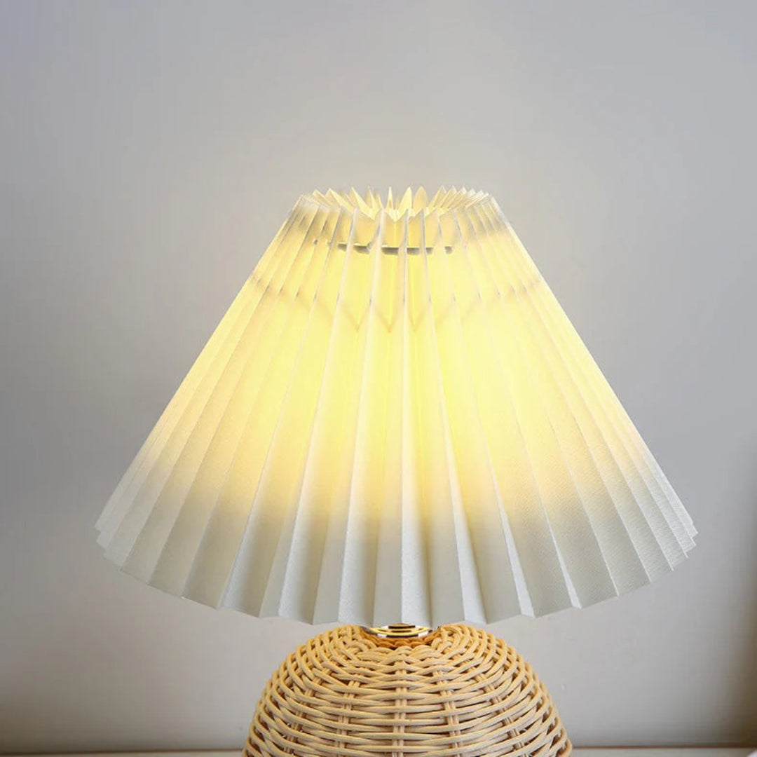 Nordycka rattanowa plisowana lampka stołowa – widok produktu 16 | Nuvira Home