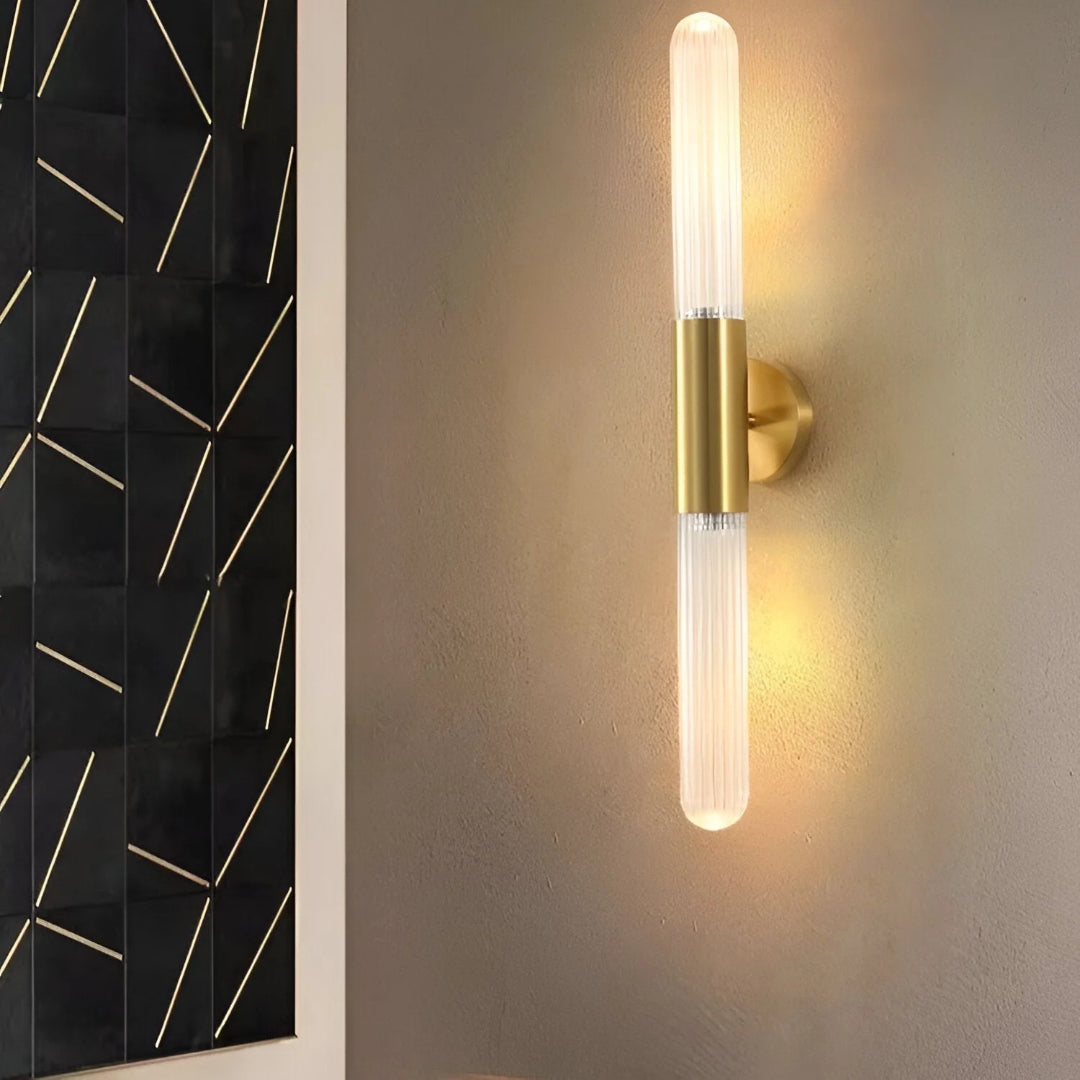 Nordycka szklano-mosiężna lampa ścienna – widok produktu 6 | Nuvira Home