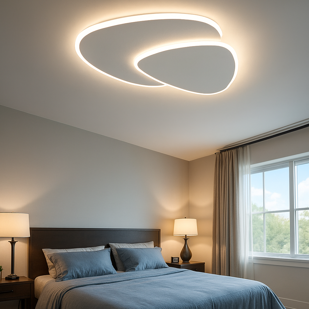 Nowoczesna Lampa Sufitowa O Designerskim Wyglądzie – Ściemniana – widok produktu 1 | Nuvira Home