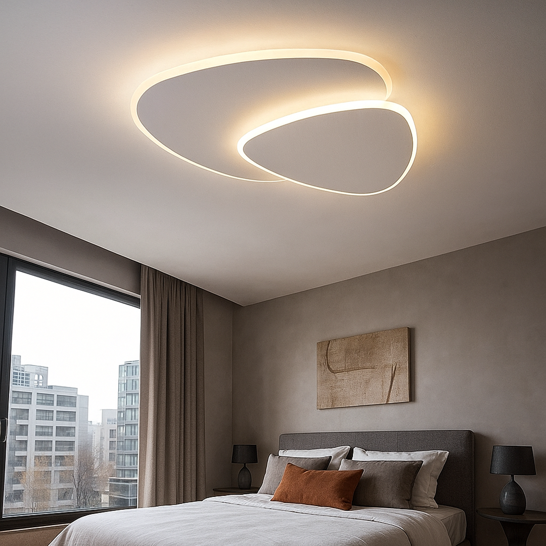 Nowoczesna Lampa Sufitowa O Designerskim Wyglądzie – Ściemniana – widok produktu 2 | Nuvira Home