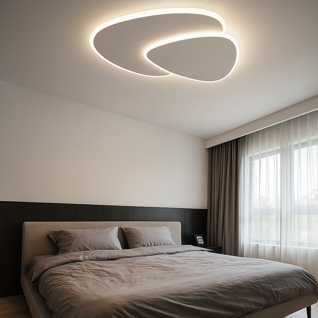 Nowoczesna Lampa Sufitowa O Designerskim Wyglądzie – Ściemniana – widok produktu 5 | Nuvira Home