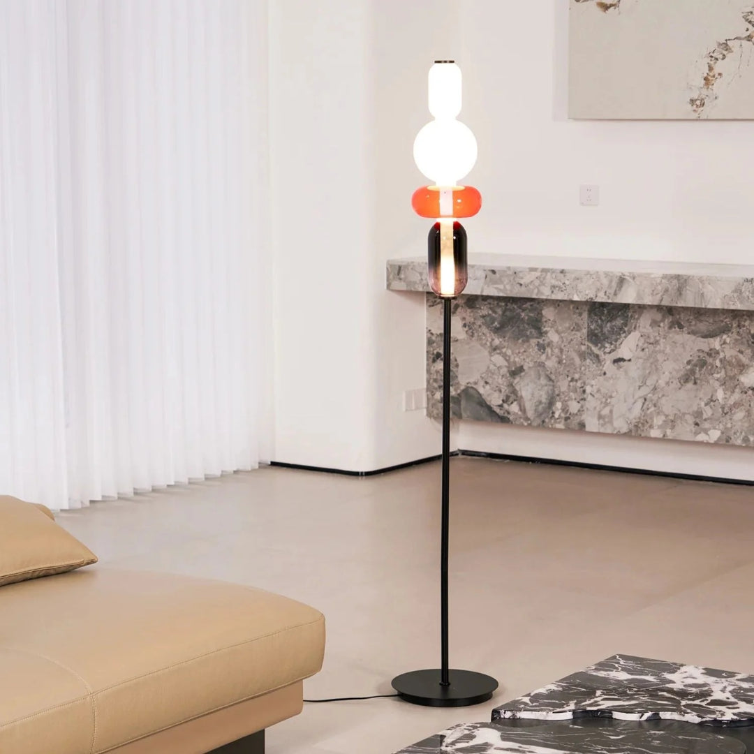 Nowoczesna szklana lampa podłogowa – widok produktu 23 | Nuvira Home