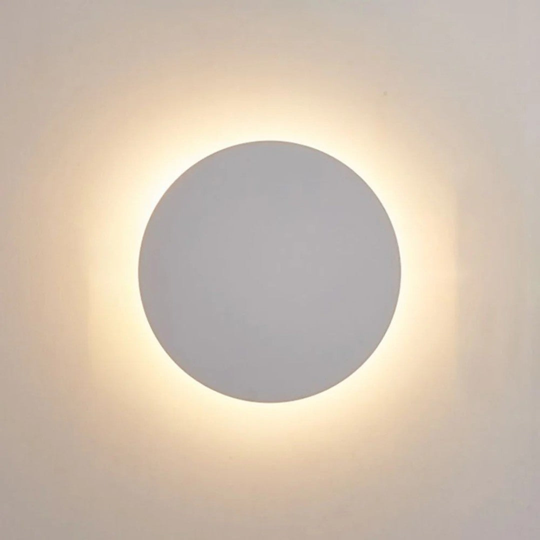 Okrągła Metalowa Lampa Ścienna LED – Stylowa – widok produktu 3 | Nuvira Home