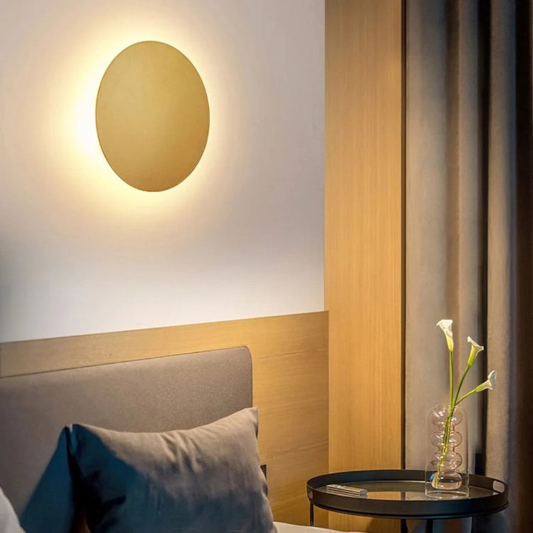 Okrągła Metalowa Lampa Ścienna LED – Stylowa – widok produktu 8 | Nuvira Home