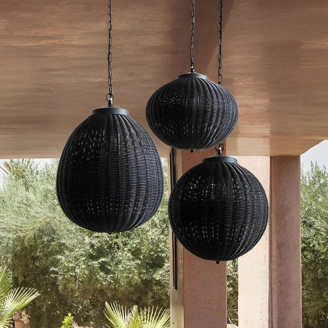 Okrągły rattanowy zewnętrzny lampion wiszący – widok produktu 6 | Nuvira Home