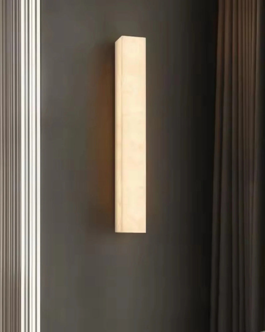 Prostokątna lampa ścienna z naturalnego kamienia do montażu na ścianie – widok produktu 4 | Nuvira Home