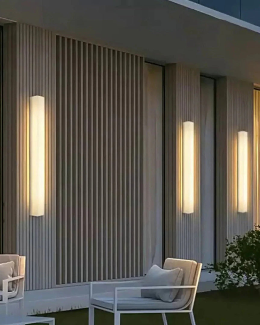 Prostokątna lampa ścienna z naturalnego kamienia do montażu na ścianie – widok produktu 12 | Nuvira Home