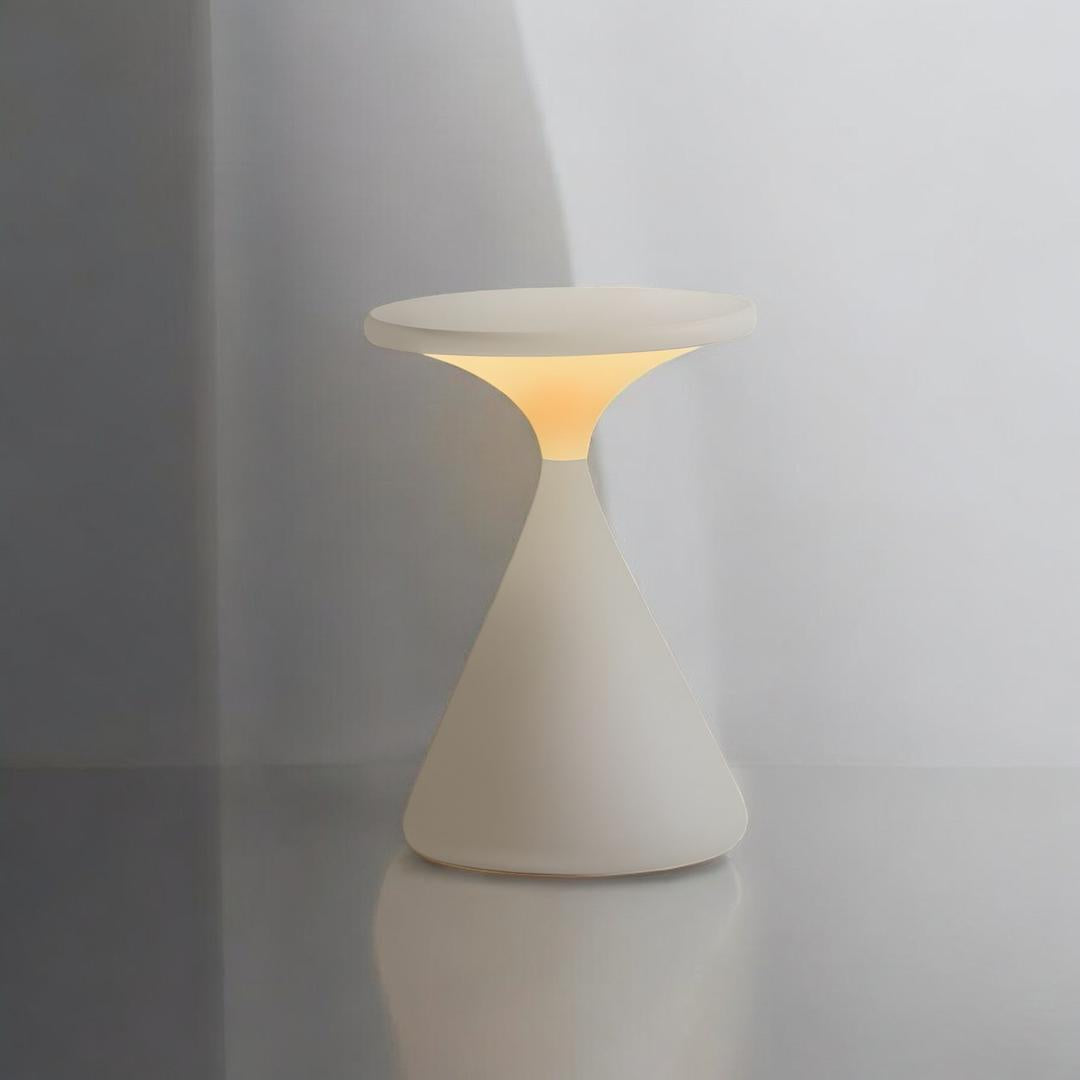 Przenośna Lampa Stołowa W Kształcie Klepsydry – Bezprzewodowa – widok produktu 2 | Nuvira Home