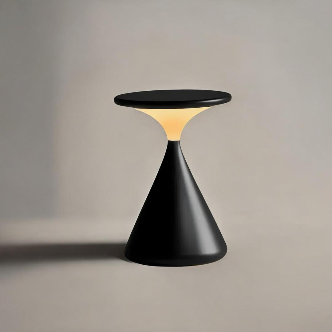 Przenośna Lampa Stołowa W Kształcie Klepsydry – Bezprzewodowa – widok produktu 6 | Nuvira Home