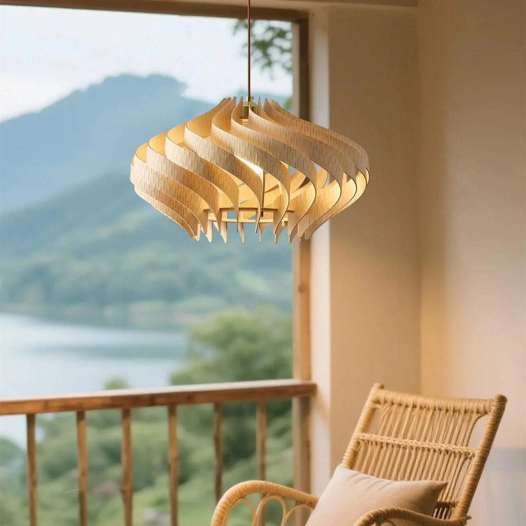 Rzeźbiarska drewniana lampa wisząca spiralna – widok produktu 18 | Nuvira Home