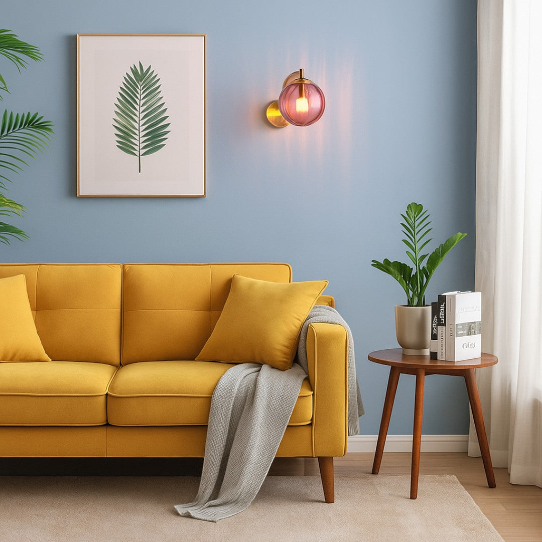 Rzeźbiarska Lampa Ścienna – Zakrzywione Szkło – widok produktu 1 | Nuvira Home