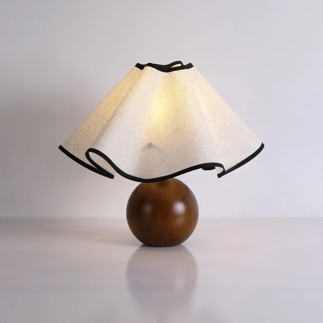 Rzeźbiarska lampa stołowa Wave – widok produktu 18 | Nuvira Home