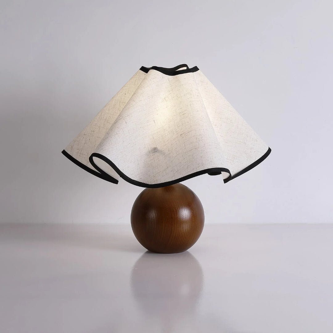 Rzeźbiarska lampa stołowa Wave – widok produktu 19 | Nuvira Home