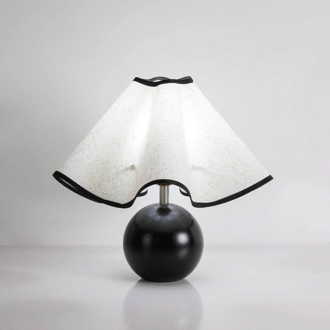 Rzeźbiarska lampa stołowa Wave – widok produktu 24 | Nuvira Home