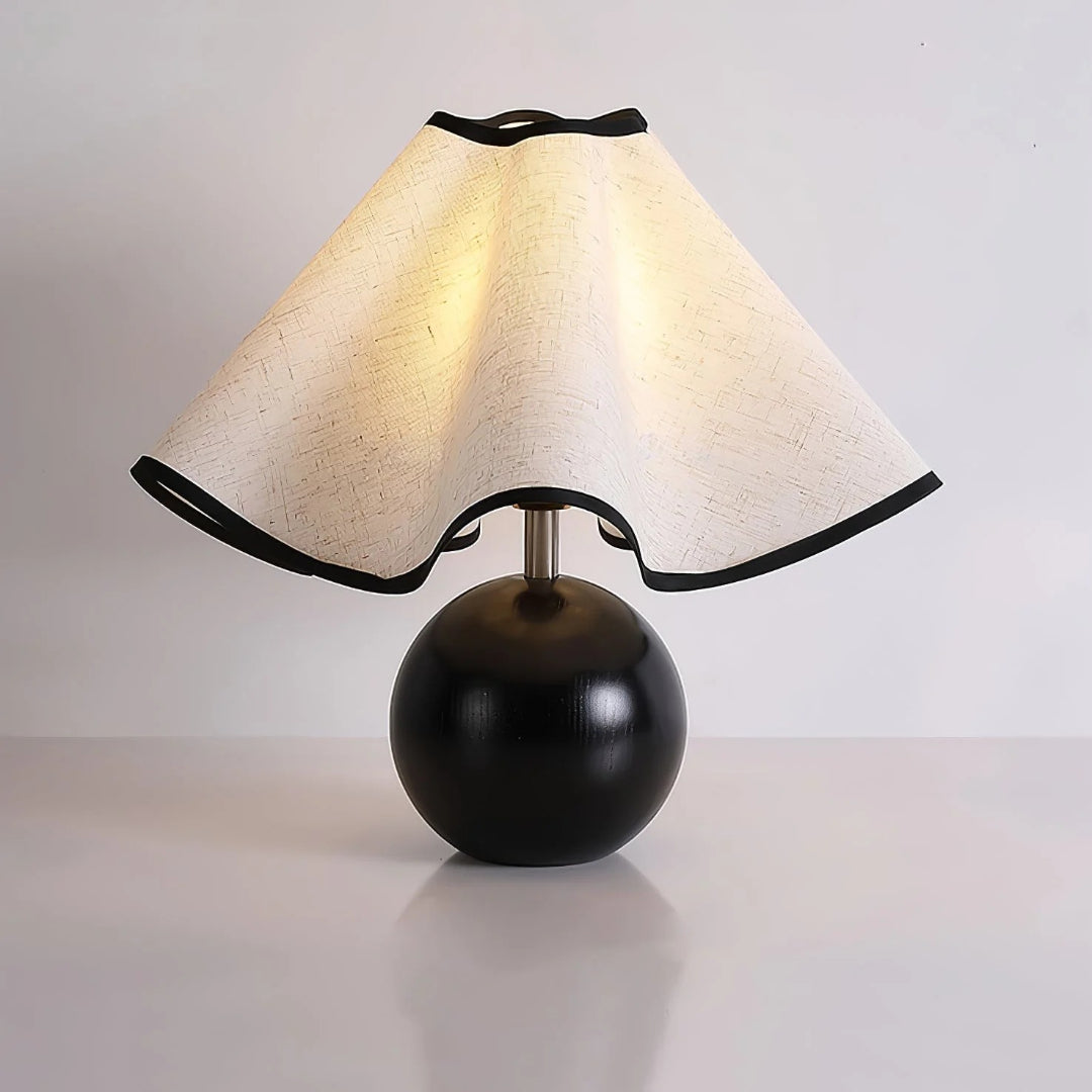 Rzeźbiarska lampa stołowa Wave – widok produktu 30 | Nuvira Home