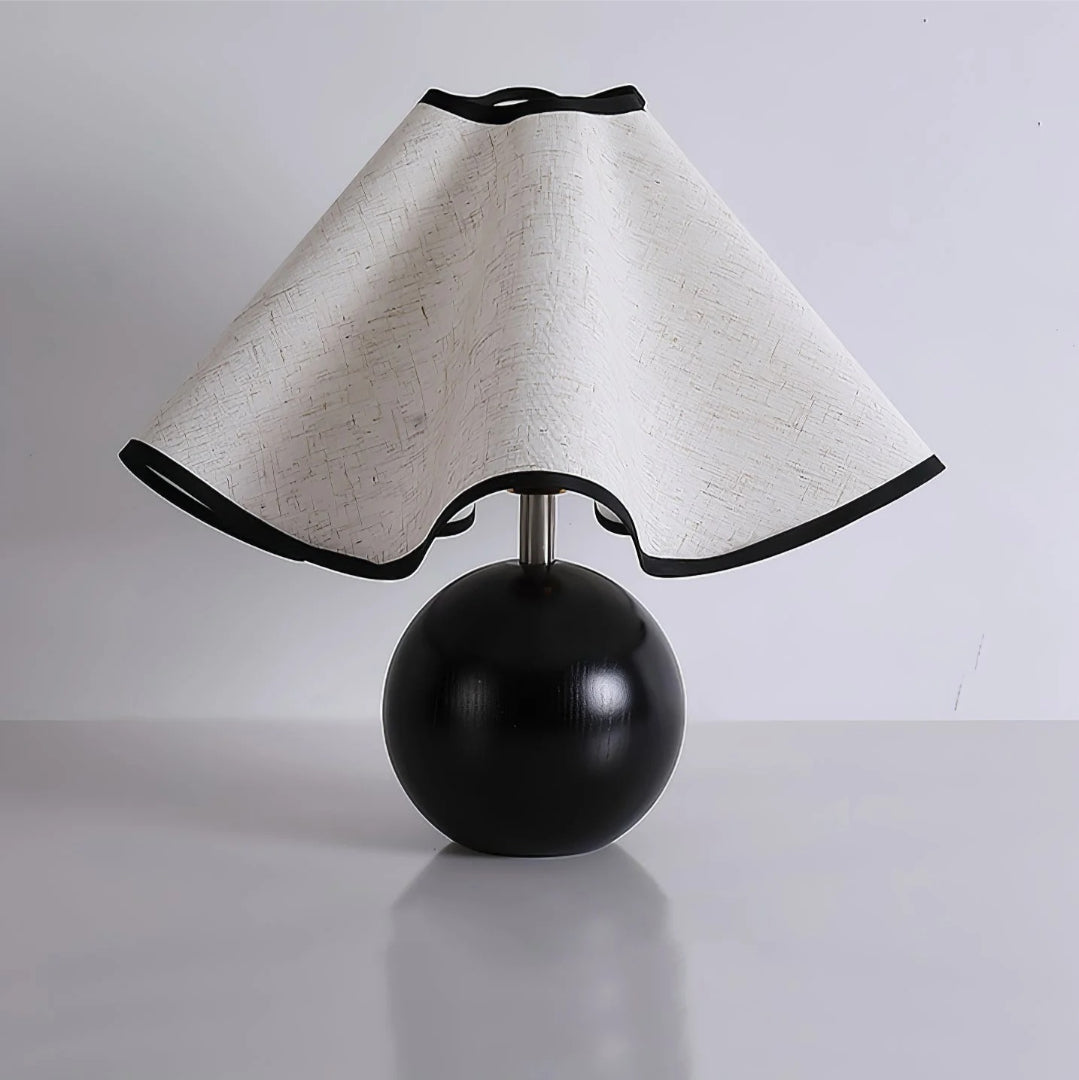 Rzeźbiarska lampa stołowa Wave – widok produktu 31 | Nuvira Home
